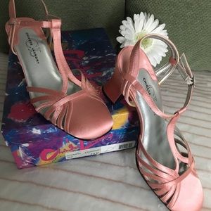 Chinese Laundry - Jolie Satin Rose Pink shoes 7.5M